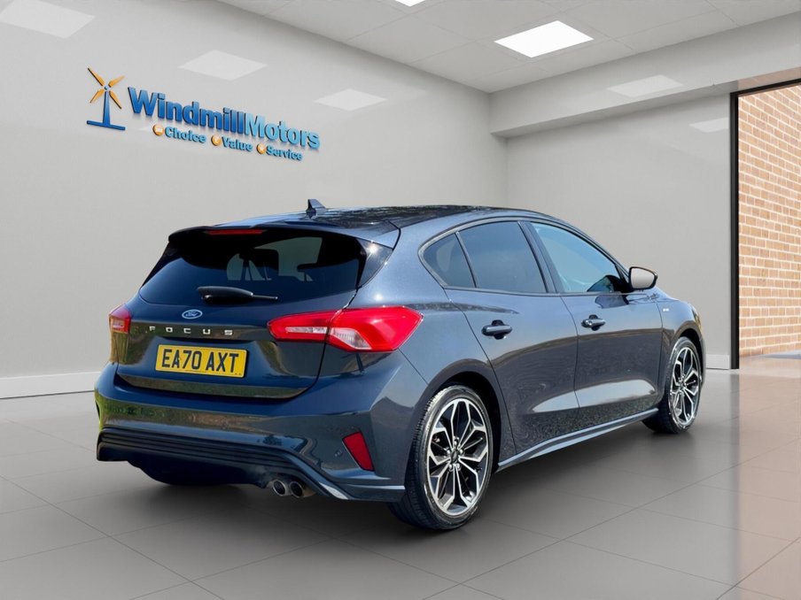 2020 Ford Focus — image 10