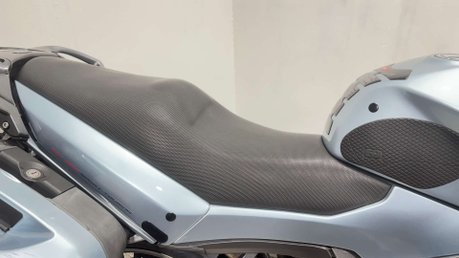 Aprilia Futura RSV 1000 2004 29K GREAT RUNNING TOURING COMMUTER BIKE 1000CC 21