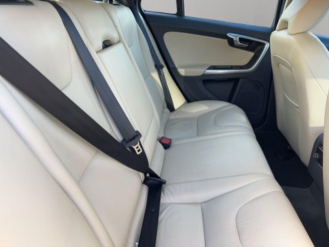 Volvo V60 2.0 D4 Lux Nav Auto Euro 6 (s/s) 5dr 67
