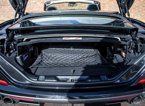 Ferrari California T HS 33