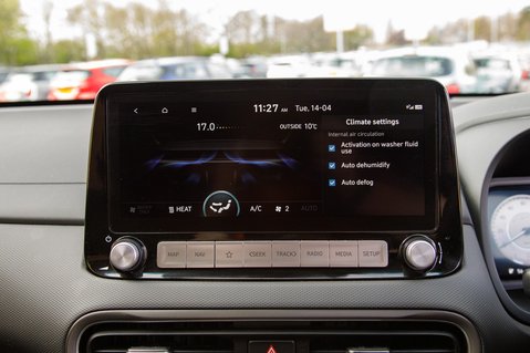 Hyundai KONA PREMIUM 26