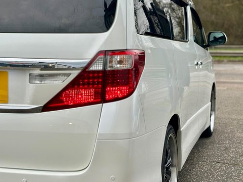 Toyota Alphard 8 SEATER+TWIN SUNROOF+RARE 13