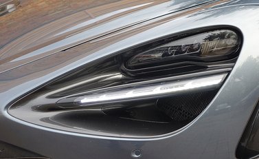 McLaren 720S Luxury 17