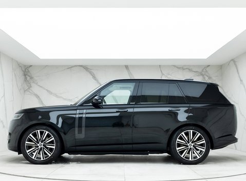 Land Rover Range Rover P510e First Edition 2