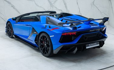 Lamborghini Aventador LP 770-4 SVJ ROADSTER 12
