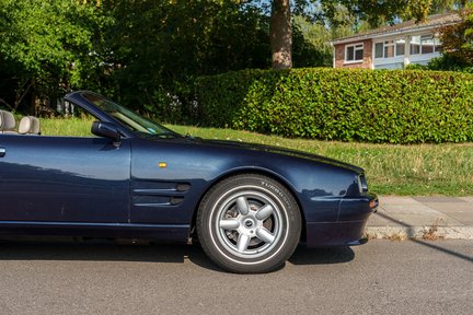 Aston Martin Virage Volante 12