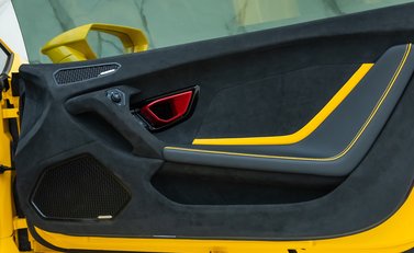 Lamborghini Huracan Tecnica 22