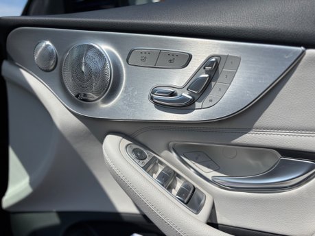 Mercedes-Benz C Class 2.1 C220d AMG Line (Premium Plus) Cabriolet 2dr Diesel 4MATIC (170ps) 22