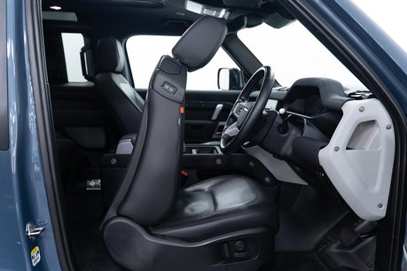 Land Rover Defender 3.0 D250 MHEV X-Dynamic SE SUV 3dr Diesel Auto 4WD Euro 6 (s/s) (250 ps) 13