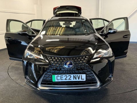 Lexus Ux UX 300E 5dr 8
