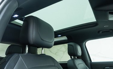 Land Rover Defender 90 V8 P525 URBAN 16