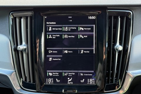 Volvo V90 D5 POWERPULSE R-DESIGN AWD 53