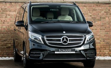 Mercedes-Benz V Class D AMG Line (Extra Long) 1