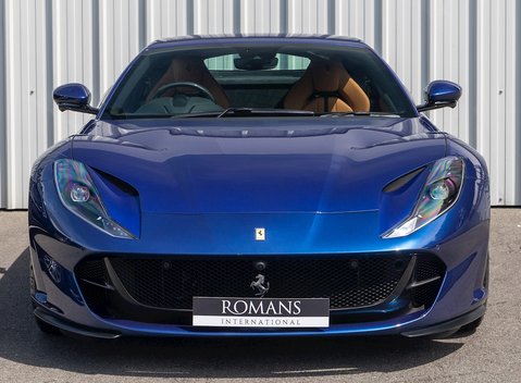 Ferrari 812 Superfast 4