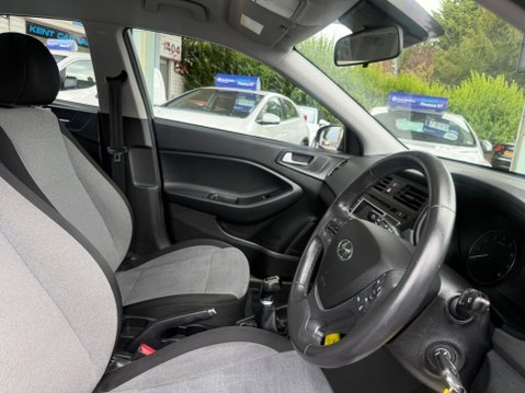 Hyundai i20 1.2 Blue Drive SE Euro 6 (s/s) 5dr 22