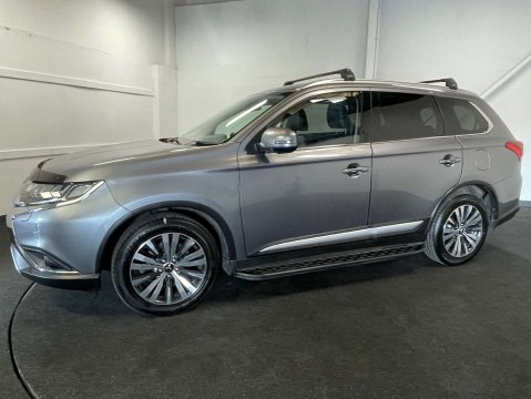 Mitsubishi Outlander 2.0 Outlander Exceed CVT 4WD 5dr 2