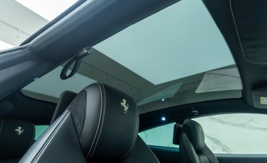 Ferrari GTC4 Lusso V12 16