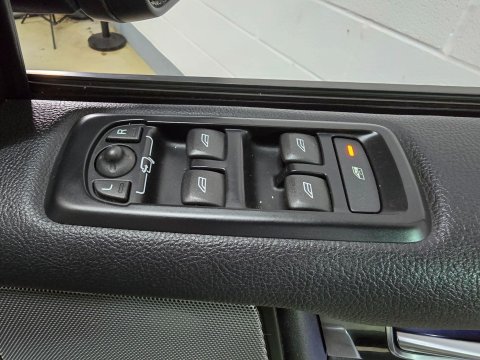 Land Rover Discovery 3.0 SD V6 HSE Auto 4WD Euro 5 5dr 49