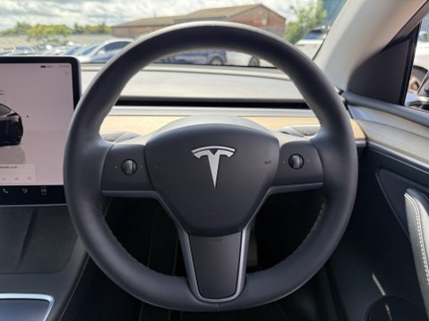 Tesla Model Y (Dual Motor) Long Range SUV 5dr Electric Auto 4WDE (384 bhp) 33