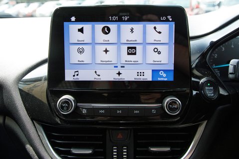 Ford Fiesta TITANIUM 25