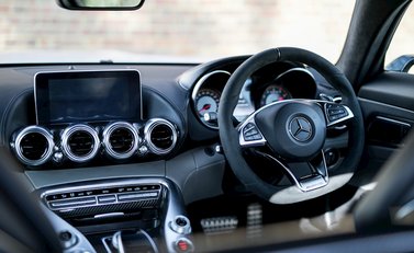 Mercedes-Benz Amg GT GT S 14