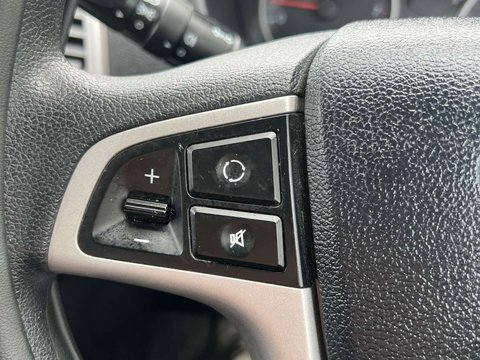 Hyundai i20 1.4 i20 Comfort Auto 5dr 34