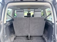 Land Rover Discovery 3.0 SDV6 XS 16