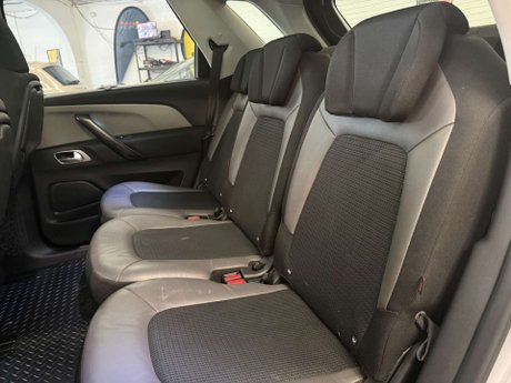 Citroen C4 Picasso 1.6 e-HDi Airdream Exclusive+ MPV 5dr Diesel Manual Euro 5 (s/s) (115 ps) 13