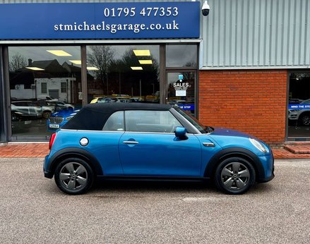 Mini Convertible 2.0 Cooper S Classic 2dr 13