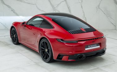 Porsche 911 Carrera 4 (992) 9