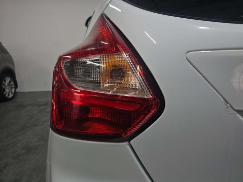 Ford Focus 1.6 Focus Zetec 105 5dr 91