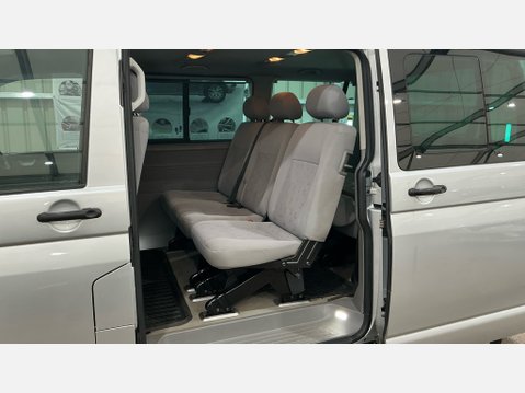 Volkswagen Transporter T30 SWB SHUTTLE SE TDI 10