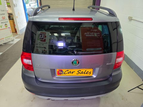Skoda Yeti 2.0 TDI Elegance Euro 5 5dr 8