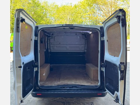 Vauxhall Vivaro 1.6 CDTi 2700 BiTurbo Panel Van 5dr Diesel Manual L1 H1 Euro 6 (s/s) (125 p 11