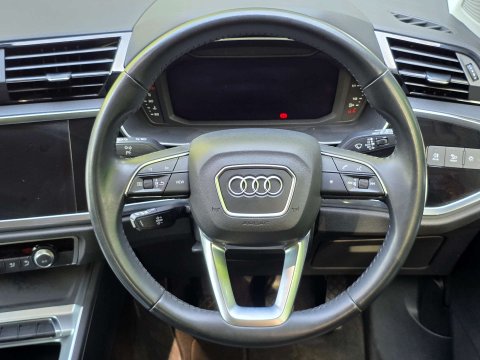 Audi Q3 1.5 Q3 Sport 35 TFSI 5dr 12