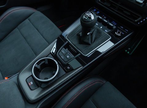 Porsche 911 Carrera GTS (992) 25