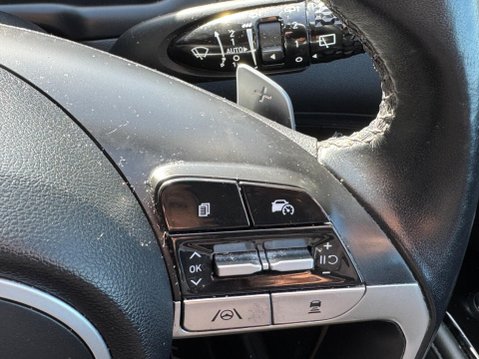 Hyundai TUCSON 1.6 h T-GDi Premium SUV 5dr Petrol Hybrid Auto Euro 6 (s/s) (230 ps) 30