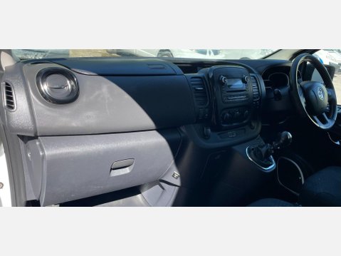 Vauxhall Vivaro 1.6 CDTi 2900 Sportive L2 H1 Euro 5 5dr 39