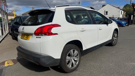 Peugeot 2008 PURE TECH ACTIVE 7