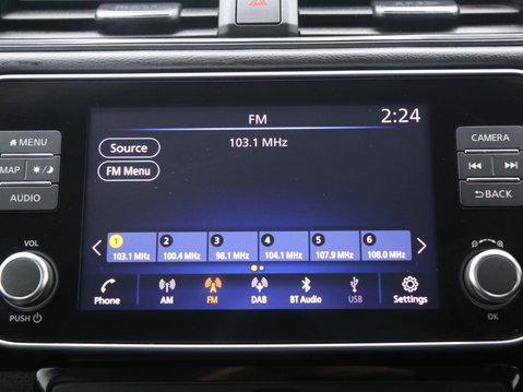 Nissan LEAF 40kWh N-Connecta Auto 5dr 15