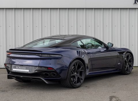 Aston Martin DBS Superleggera 7