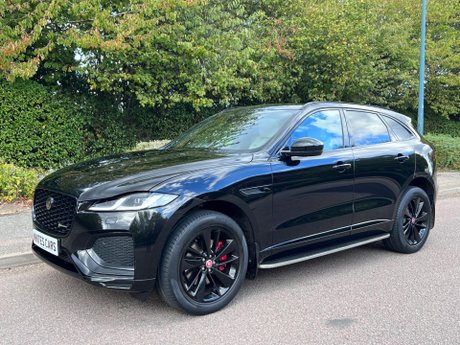 Jaguar F-Pace 2.0 D200 MHEV R-Dynamic Black Auto AWD Euro 6 (s/s) 5dr 4