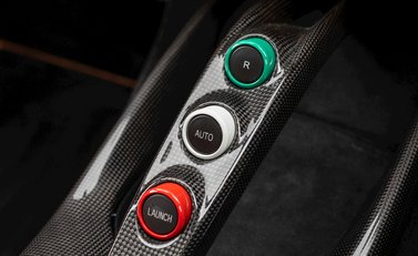 Ferrari 812 Superfast 19