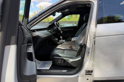 Land Rover Range Rover Evoque AUTOBIOGRAPHY MHEV - VAT Q -ONE OWNER -SLIDING PAN ROOF -PEARL SILVER 34
