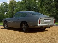 Aston Martin DB6 MANUAL 7