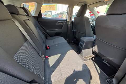Toyota Auris ICON VALVEMATIC.. AUTOMATIC.. 9 MAIN DEALER SERVICES.. STUNNING EXAMPLE 8