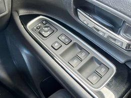 Mitsubishi Outlander 2.4 Outlander Design PHEV CVT 4WD 5dr 69