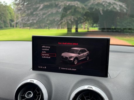 Audi Q2 TFSI S LINE 25