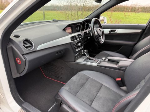 Mercedes-Benz C Class 2.1 C220 CDI AMG Sport Plus G-Tronic+ Euro 5 (s/s) 4dr 45