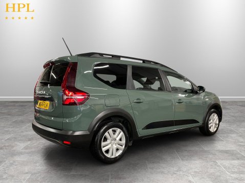 Dacia Jogger 1.6 Hybrid Expression MPV 5dr Petrol Hybrid Auto Euro 6 (s/s) (140 ps) Air 7